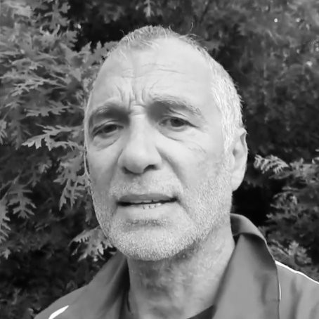 毅鸣天汇 米体: 佛罗伦萨前球员去世后将尸检, 前妻表示不相信他是自杀